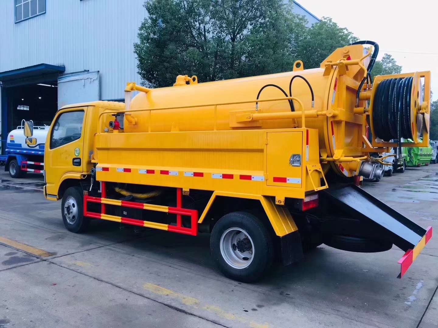 高壓清洗吸污車