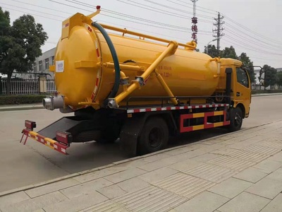 國五東風多利卡8方吸污車現(xiàn)在什么價靠譜廠家