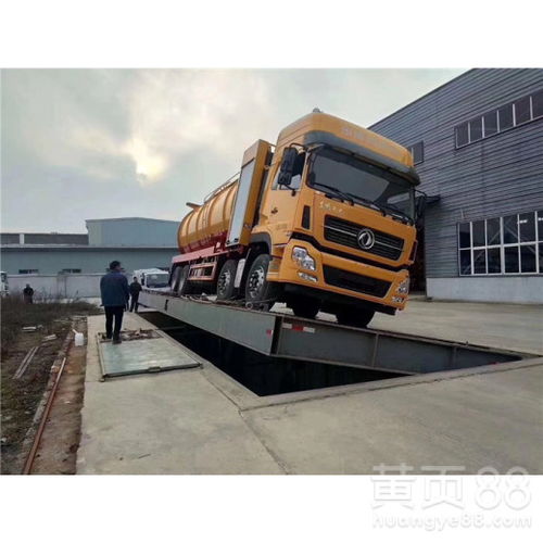 【吸污車生產(chǎn)廠家清洗吸污車廠家都在哪里價(jià)格多少】- 